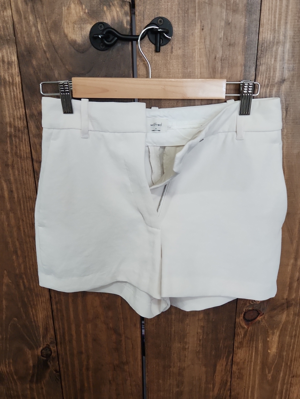 Wilfred Cream High-Waist Tailored Women's Shorts